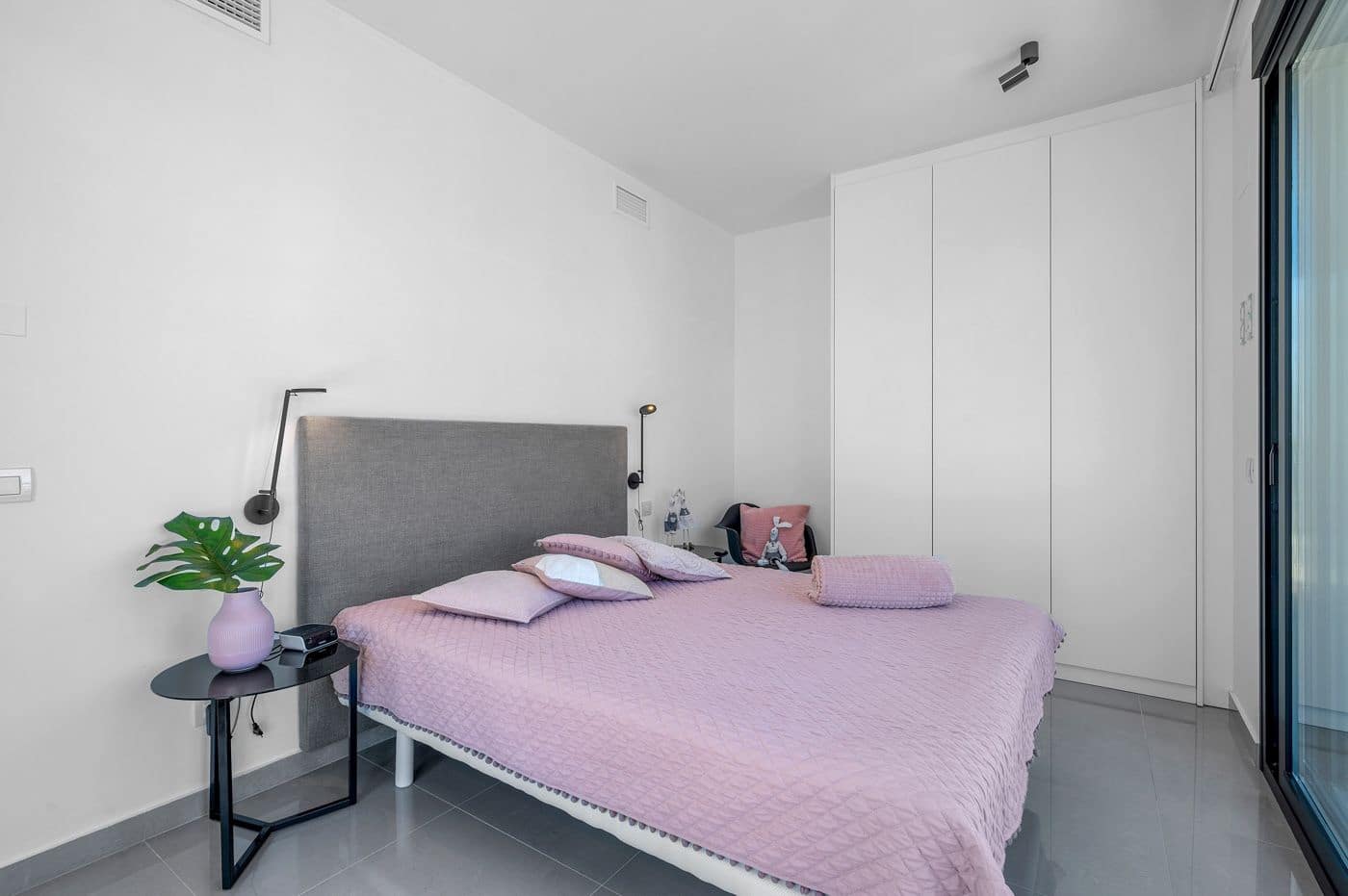 4 soveværelse Villa til salg i Guardamar del Segura - € 1.250.000 (Ref: 10003848)