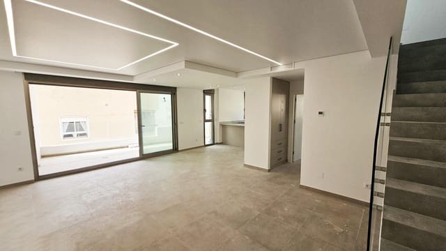 3 Zimmer Penthouse zu verkaufen in Torrevieja - 548.000 € (Ref: 10003851)