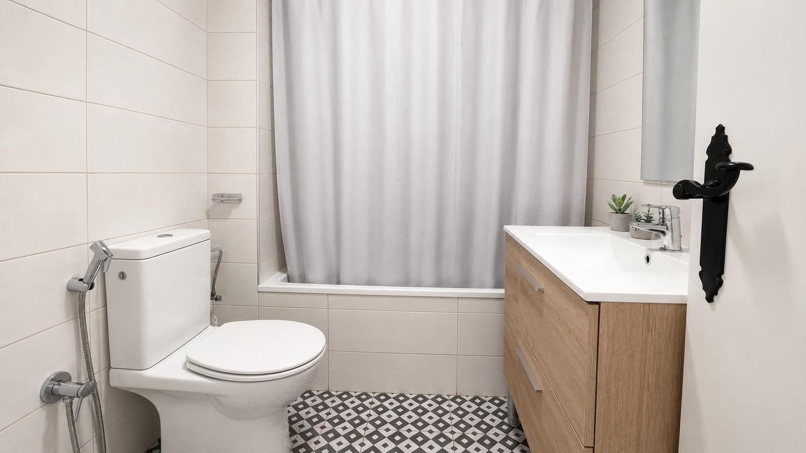 2 Zimmer Apartment zu verkaufen in Torrevieja - 145.000 € (Ref: 10003855)