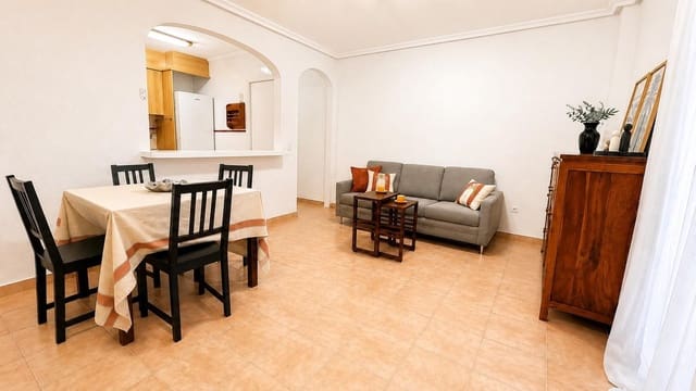 2 bedroom Apartment for sale in Torrevieja - € 145,000 (Ref: 10003855)