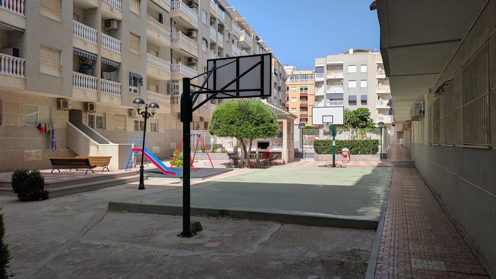 1 Zimmer Apartment zu verkaufen in Torrevieja mit Pool - 113.900 € (Ref: 10003860)
