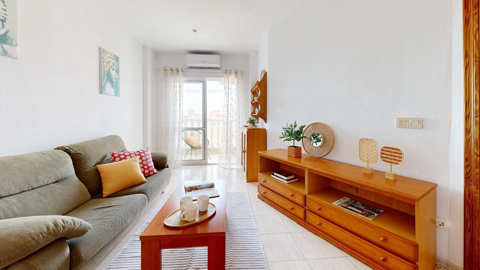 1 Zimmer Apartment zu verkaufen in Torrevieja mit Pool - 113.900 € (Ref: 10003860)