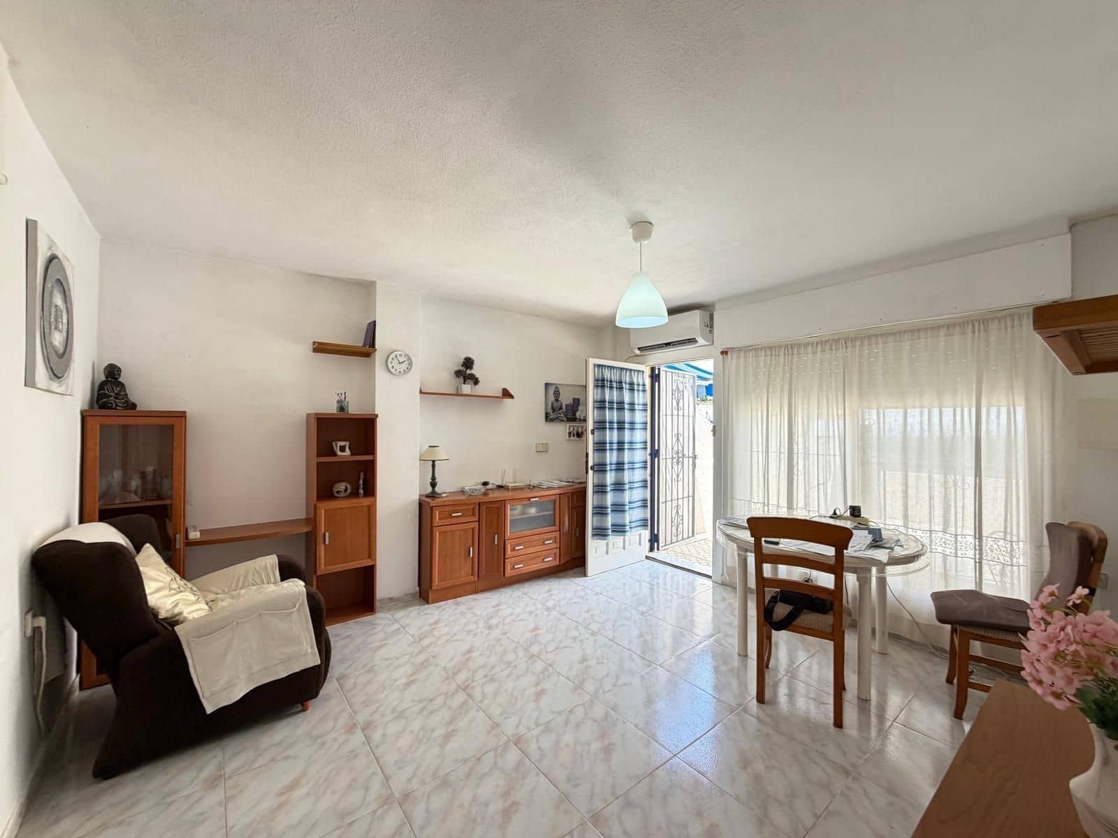 2 chambre Maison de Ville à vendre à Torrevieja avec piscine - 155 000 € (Ref: 10003864)