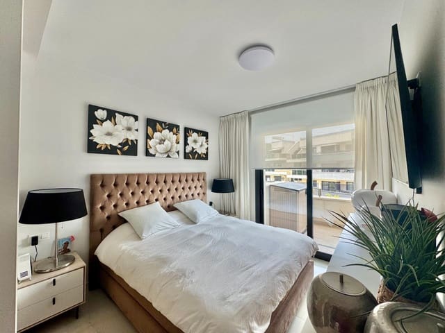 Apartamento de 3 habitaciones en Punta Prima, Orihuela en venta con piscina - 485.000 € (Ref: 10005773)