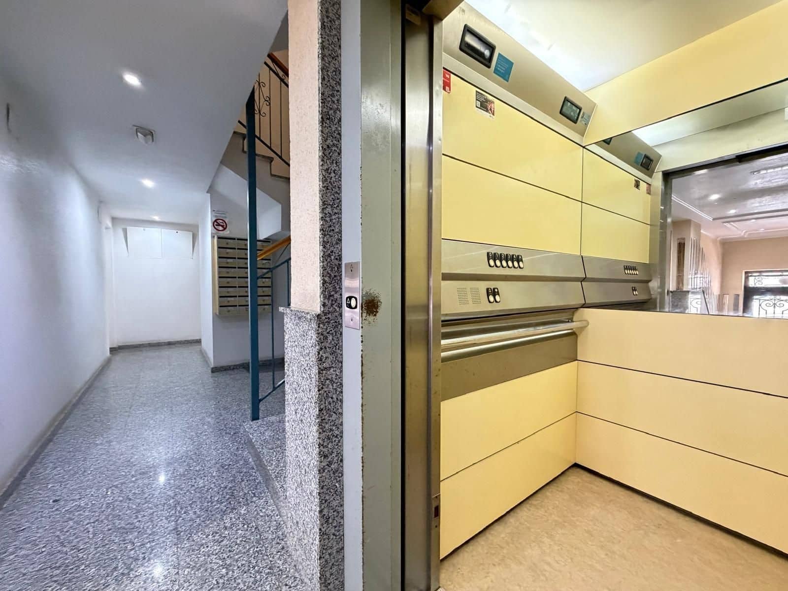 2 sovrum Lägenhet till salu i Torrevieja - 133 000 € (Ref: 10006387)