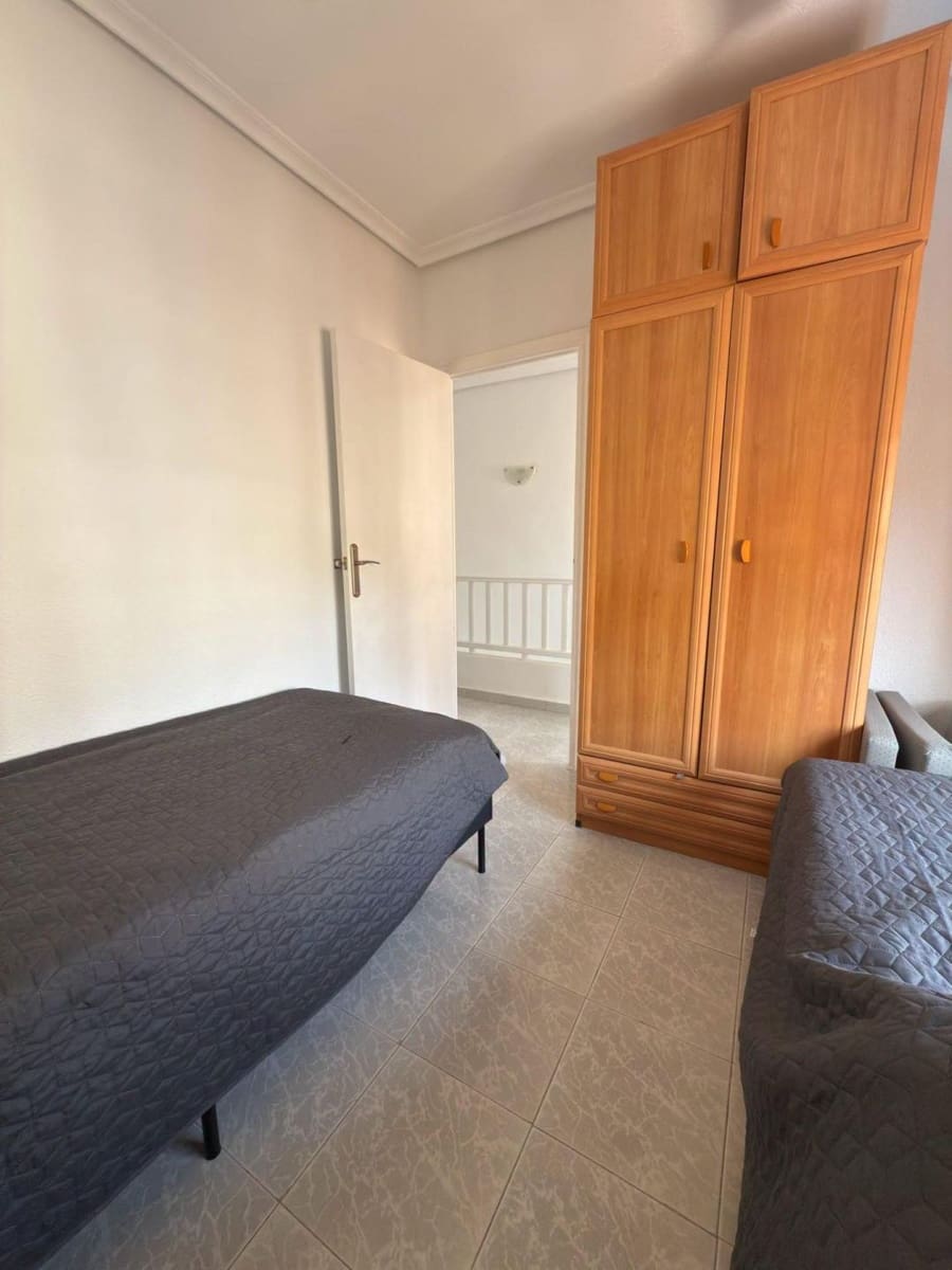 2 soveværelse Lejlighed til salg i Torrevieja med swimmingpool - € 159.900 (Ref: 10006391)