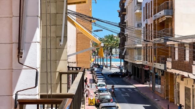 2 makuuhuone Asunto myytävänä paikassa Torrevieja - 169 900 € (Ref: 10007246)