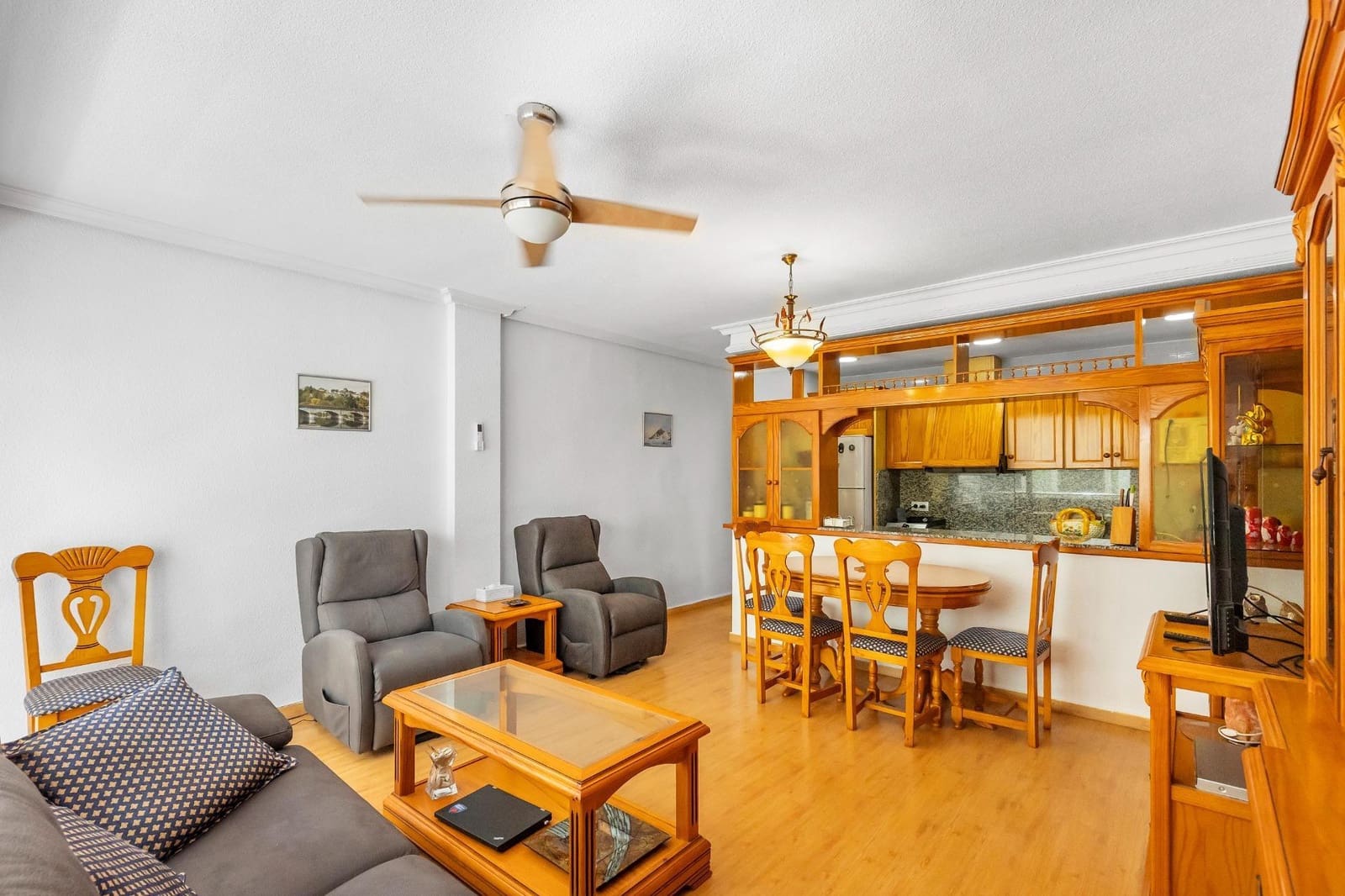 2 makuuhuone Asunto myytävänä paikassa Torrevieja - 169 900 € (Ref: 10007246)