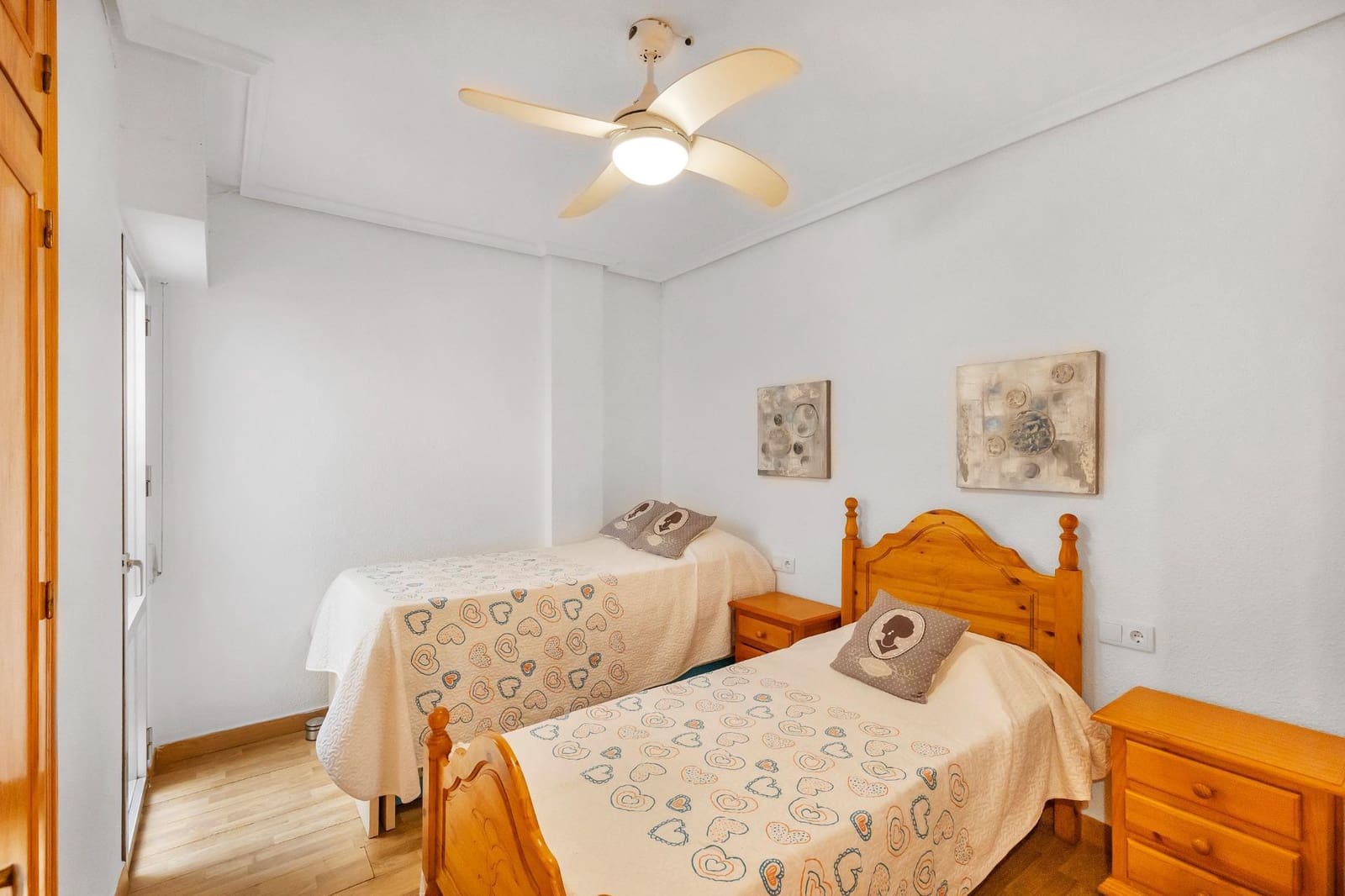 2 makuuhuone Asunto myytävänä paikassa Torrevieja - 169 900 € (Ref: 10007246)