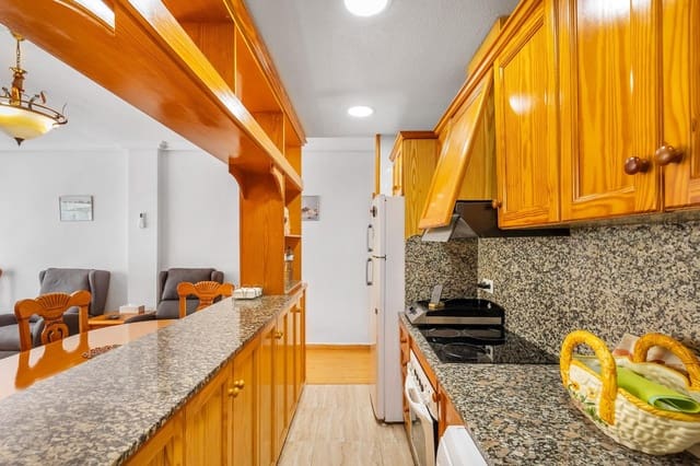 2 makuuhuone Asunto myytävänä paikassa Torrevieja - 169 900 € (Ref: 10007246)