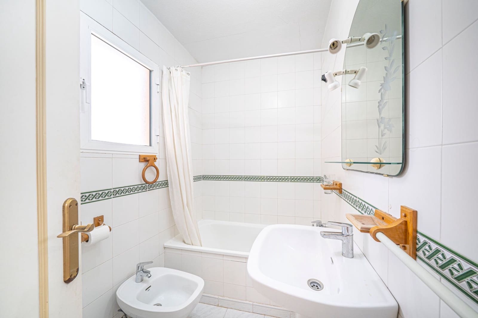 2 bedroom Apartment for sale in Torrevieja - € 129,000 (Ref: 10007248)