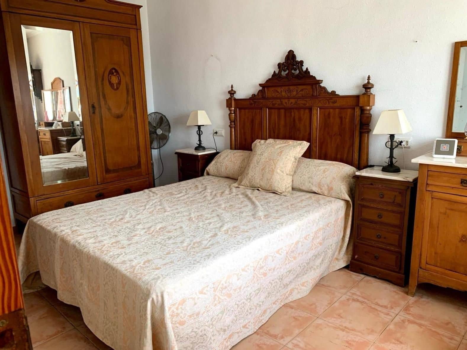 5 quarto Moradia em Banda para venda em Torrevieja com piscina - 345 000 € (Ref: 10007249)