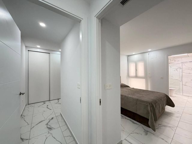 2 soveværelse Lejlighed til salg i Torrevieja med swimmingpool - € 289.900 (Ref: 10009234)