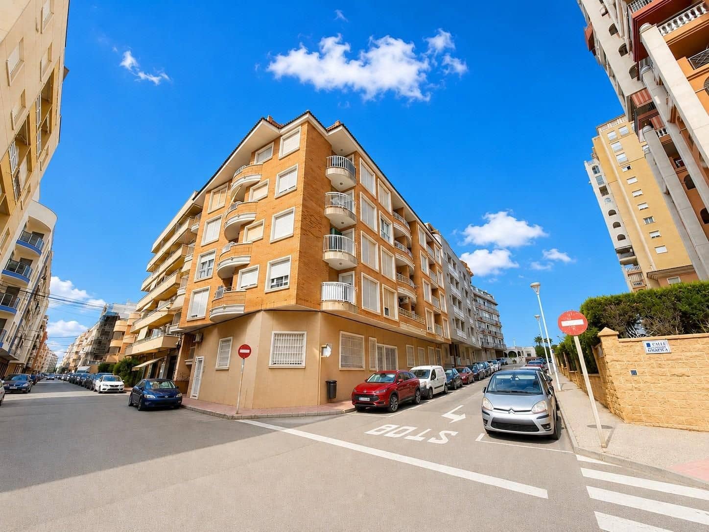 2 soveværelse Penthouse til salg i Torrevieja med garage - € 180.000 (Ref: 10011592)