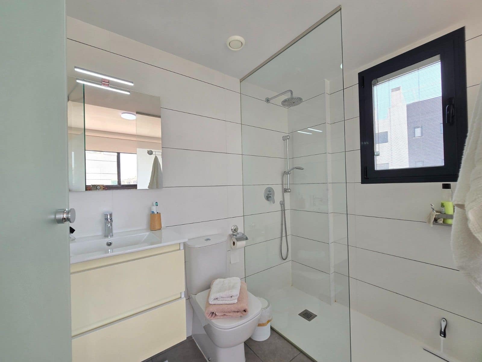 2 bedroom Apartment for sale in Filipinas with garage - € 229,000 (Ref: 10013465)