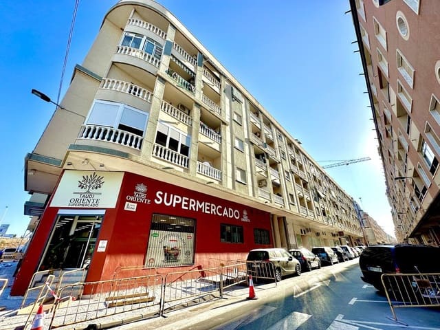 3 bedroom Apartment for sale in Parque de las Naciones, Torrevieja - € 185,500 (Ref: 10013466)