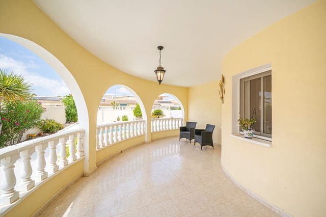 3 Zimmer Villa zu verkaufen in Doña Pepa, Rojales - 399.000 € (Ref: 10013469)