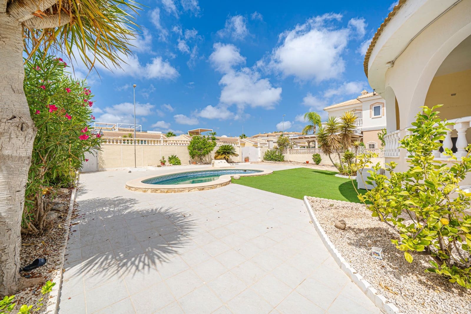 3 Zimmer Villa zu verkaufen in Dona Pepa - 399.000 € (Ref: 10013469)