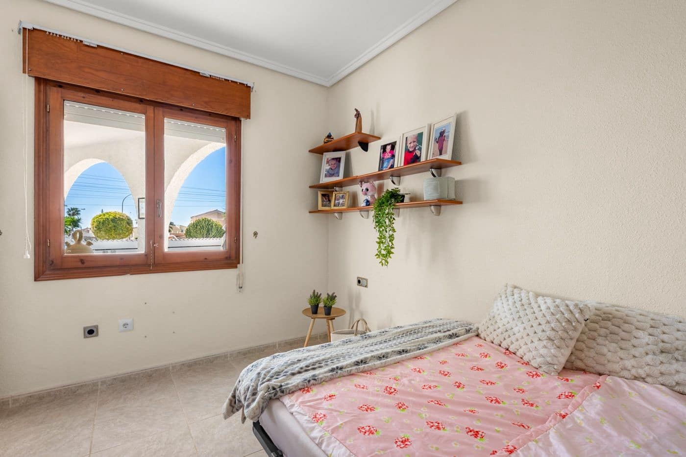 5 bedroom Villa for sale in Rojales - € 480,000 (Ref: 10013472)