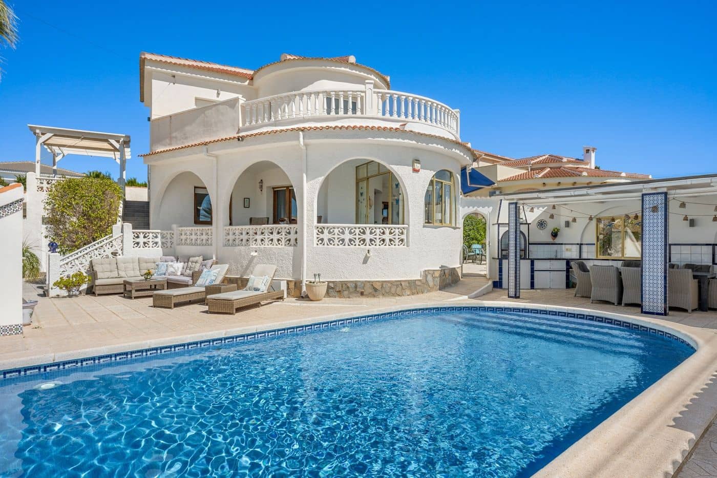 5 bedroom Villa for sale in Rojales - € 480,000 (Ref: 10013472)