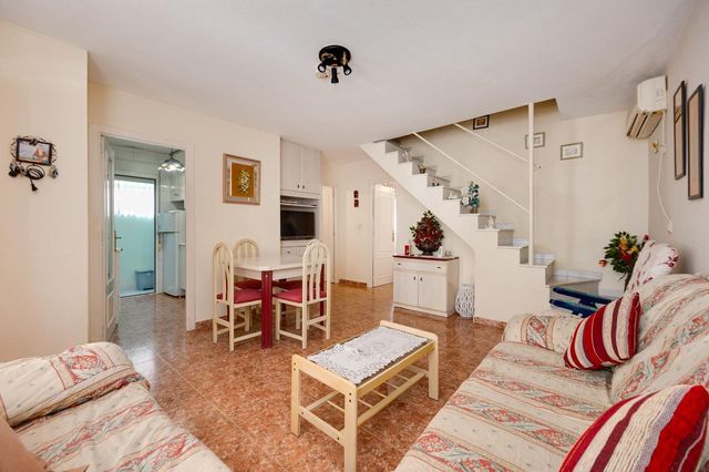 3 makuuhuone Huvila myytävänä paikassa El Chaparral - La Siesta - La Torreta, Torrevieja mukana uima-altaan - 194 250 € (Ref: 10013479)