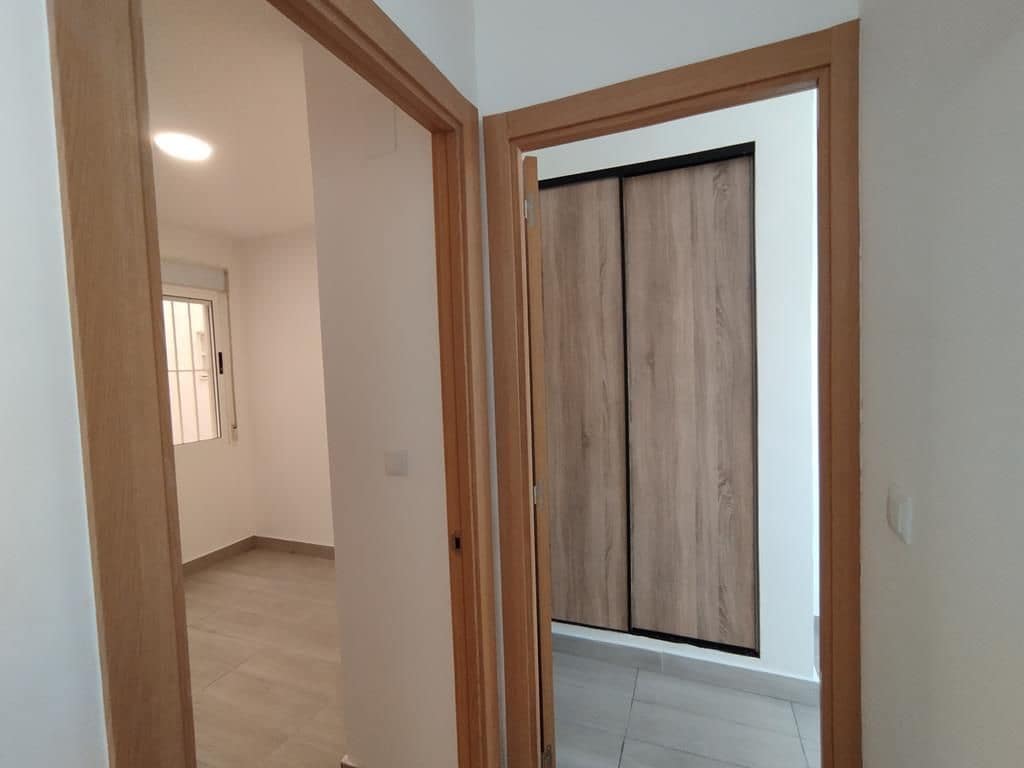 2 slaapkamer Appartement te koop in Torrevieja - € 150.000 (Ref: 10015739)