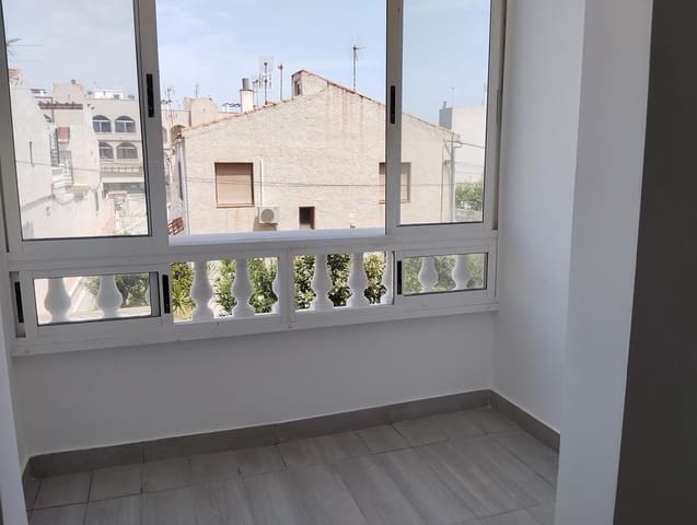2 slaapkamer Appartement te koop in Centro, Torrevieja - € 150.000 (Ref: 10015739)