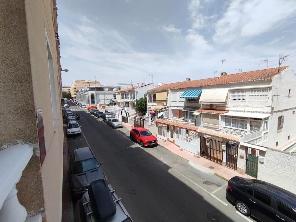 2 slaapkamer Appartement te koop in Torrevieja - € 150.000 (Ref: 10015739)