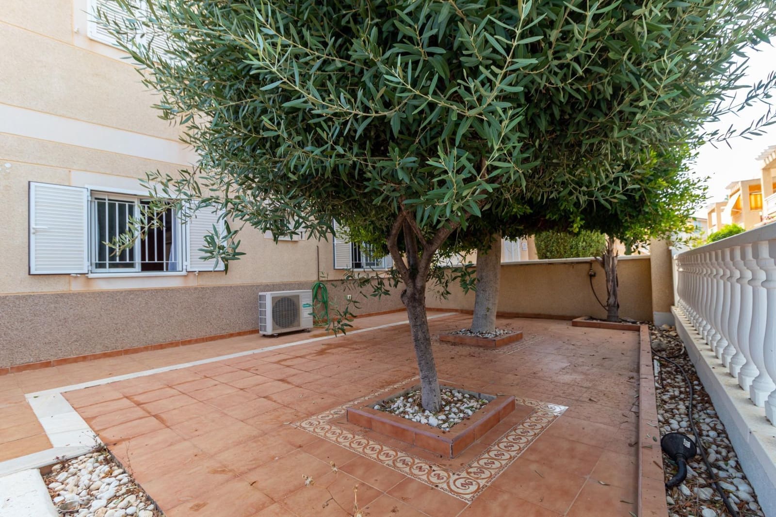 3 bedroom Bungalow for sale in Orihuela Costa with garage - € 339,000 (Ref: 10017645)