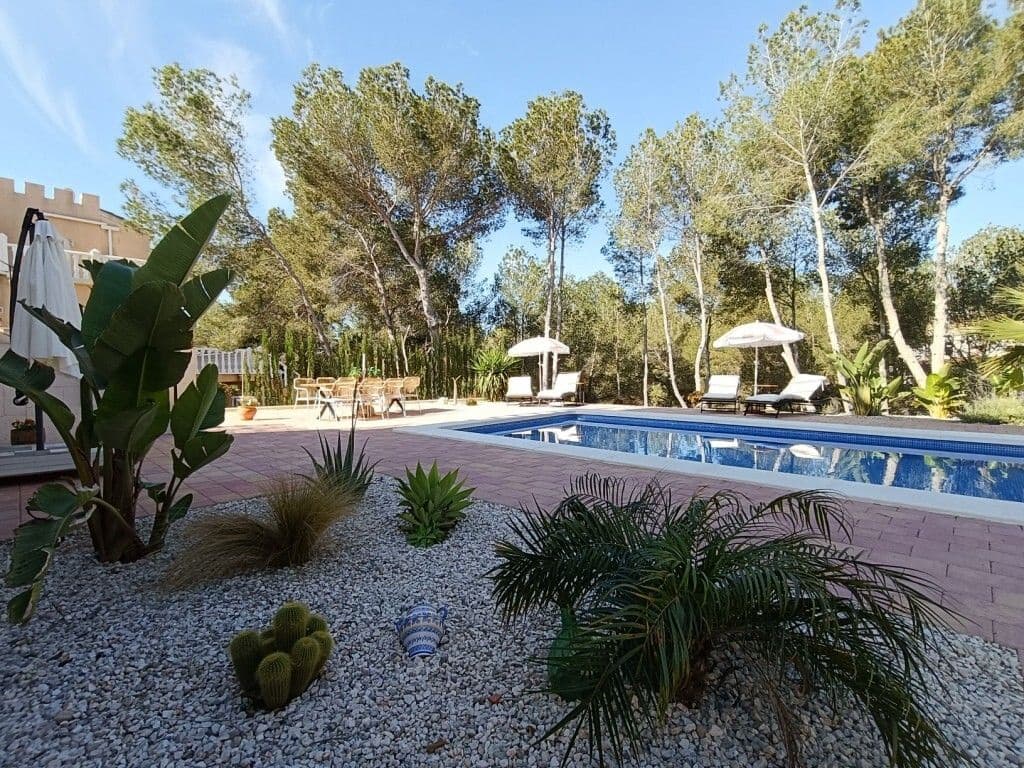 5 Zimmer Villa zu verkaufen in Pilar de la Horadada mit Pool - 785.000 € (Ref: 10018565)