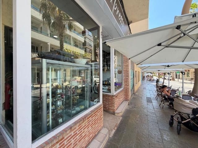 Comercial para venda em Torrevieja - 150 000 € (Ref: 10018586)