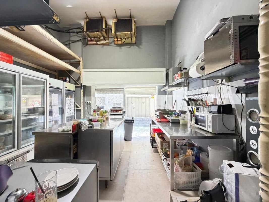 Kommersiell till salu i Torrevieja - 150 000 € (Ref: 10018586)