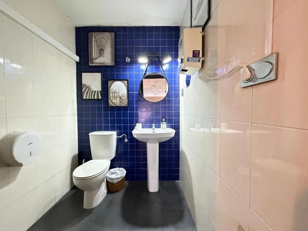 Kommersiell till salu i Torrevieja - 150 000 € (Ref: 10018586)