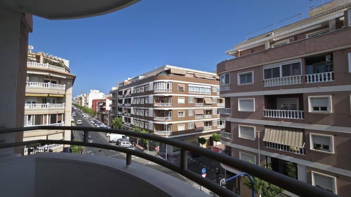 3 bedroom Apartment for sale in Torrevieja - € 240,000 (Ref: 10018590)