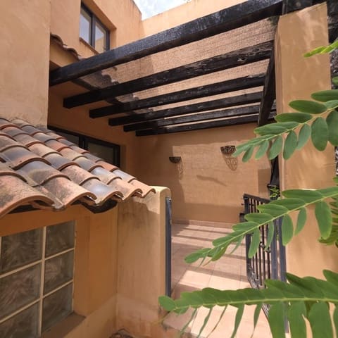 Pareado de 4 habitaciones en Las Filipinas en venta con piscina - 299.900 € (Ref: 10018594)