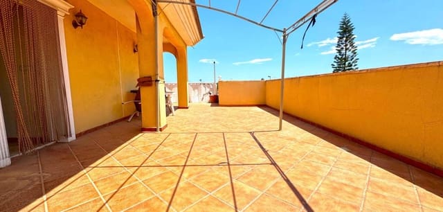 6 bedroom Villa for sale in Los Balcones - Los Altos, Torrevieja with pool - € 595,000 (Ref: 10021090)