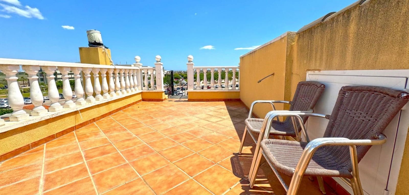 6 bedroom Villa for sale in Torrevieja with pool - € 595,000 (Ref: 10021090)