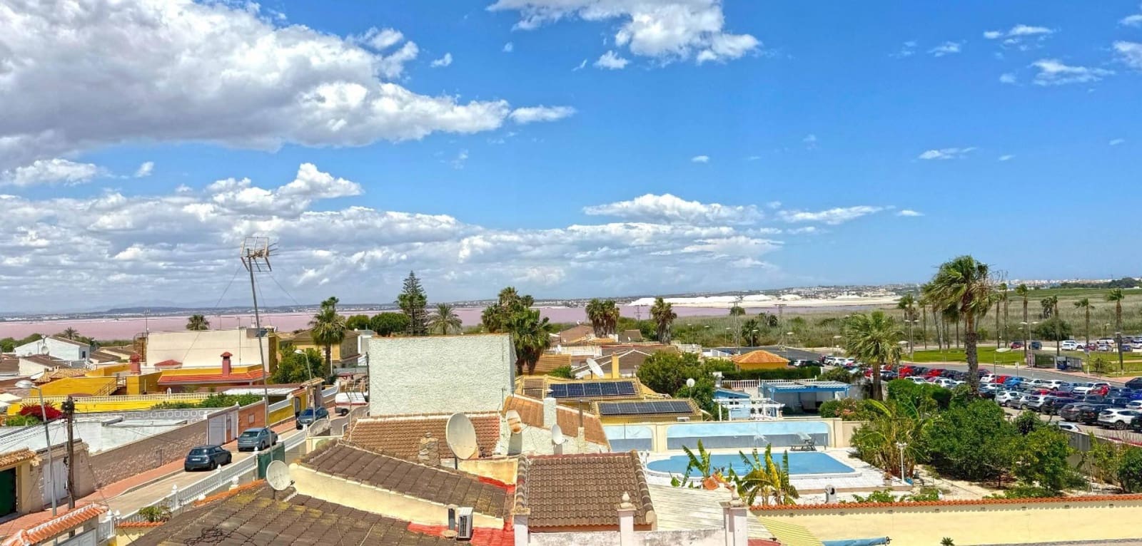 6 bedroom Villa for sale in Torrevieja with pool - € 595,000 (Ref: 10021090)