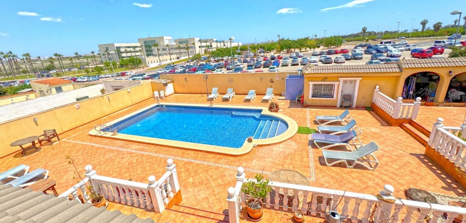 6 bedroom Villa for sale in Torrevieja with pool - € 595,000 (Ref: 10021090)