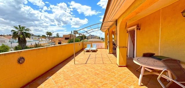 6 bedroom Villa for sale in Los Balcones - Los Altos, Torrevieja with pool - € 595,000 (Ref: 10021090)