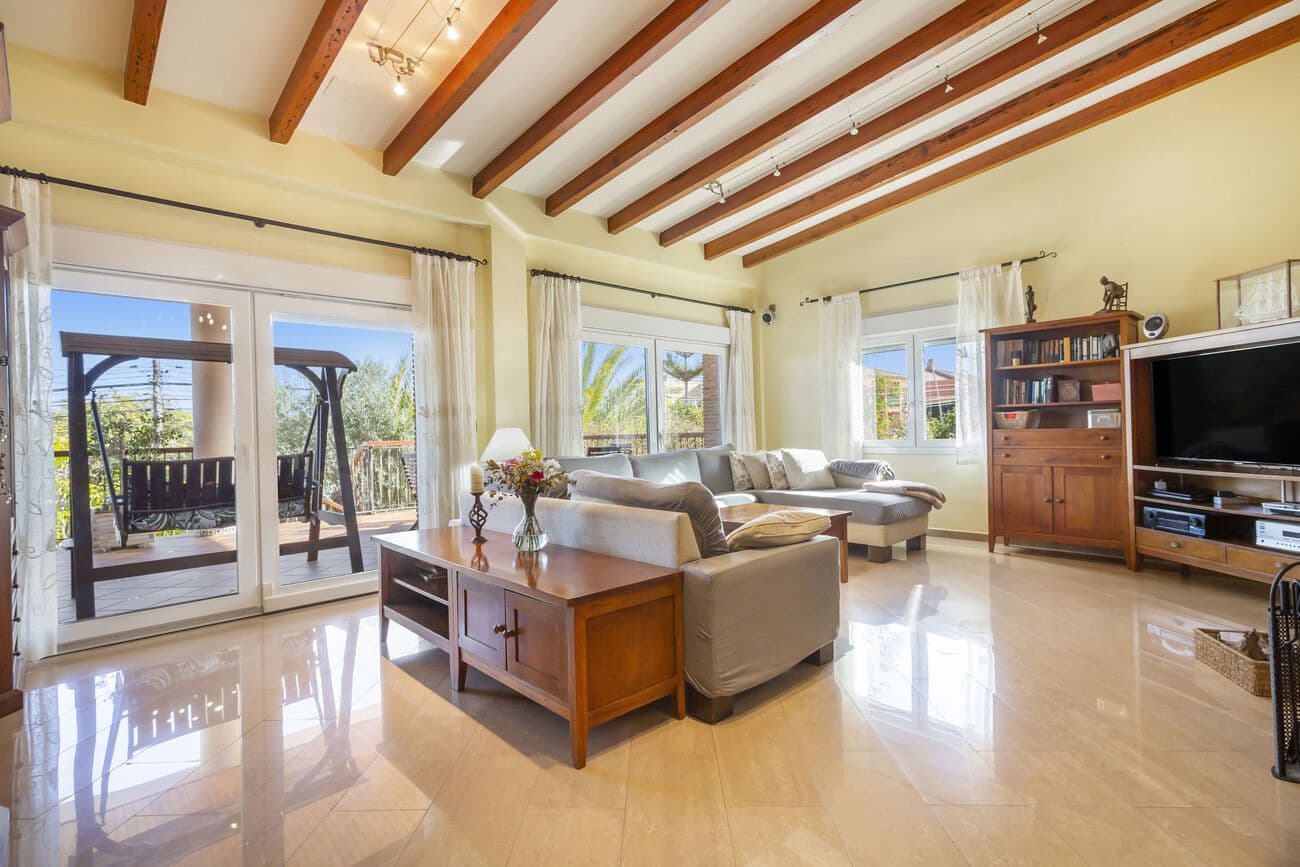 5 makuuhuone Huvila myytävänä paikassa Torrevieja mukana uima-altaan - 1 000 000 € (Ref: 10021091)