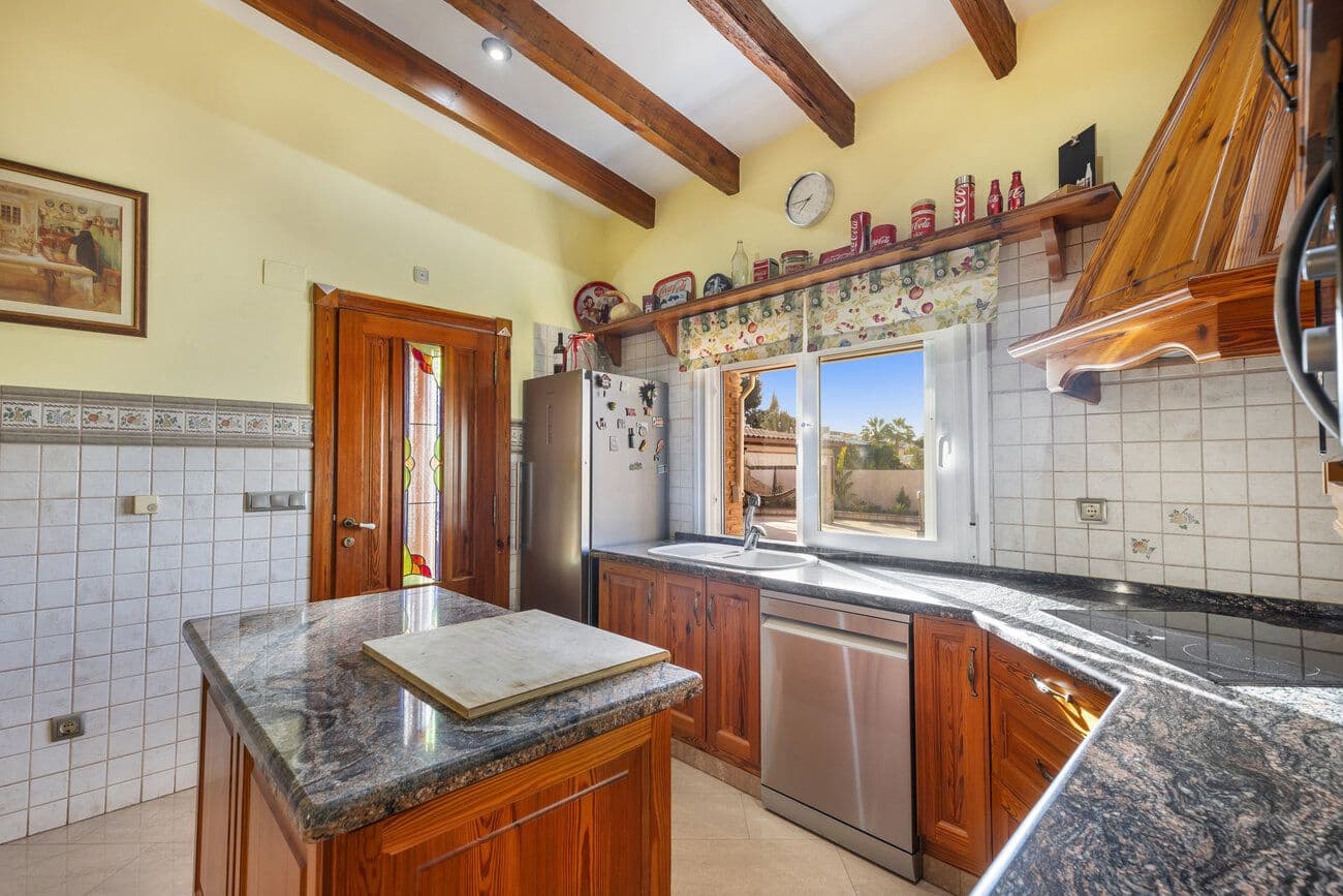 5 makuuhuone Huvila myytävänä paikassa Torrevieja mukana uima-altaan - 1 000 000 € (Ref: 10021091)