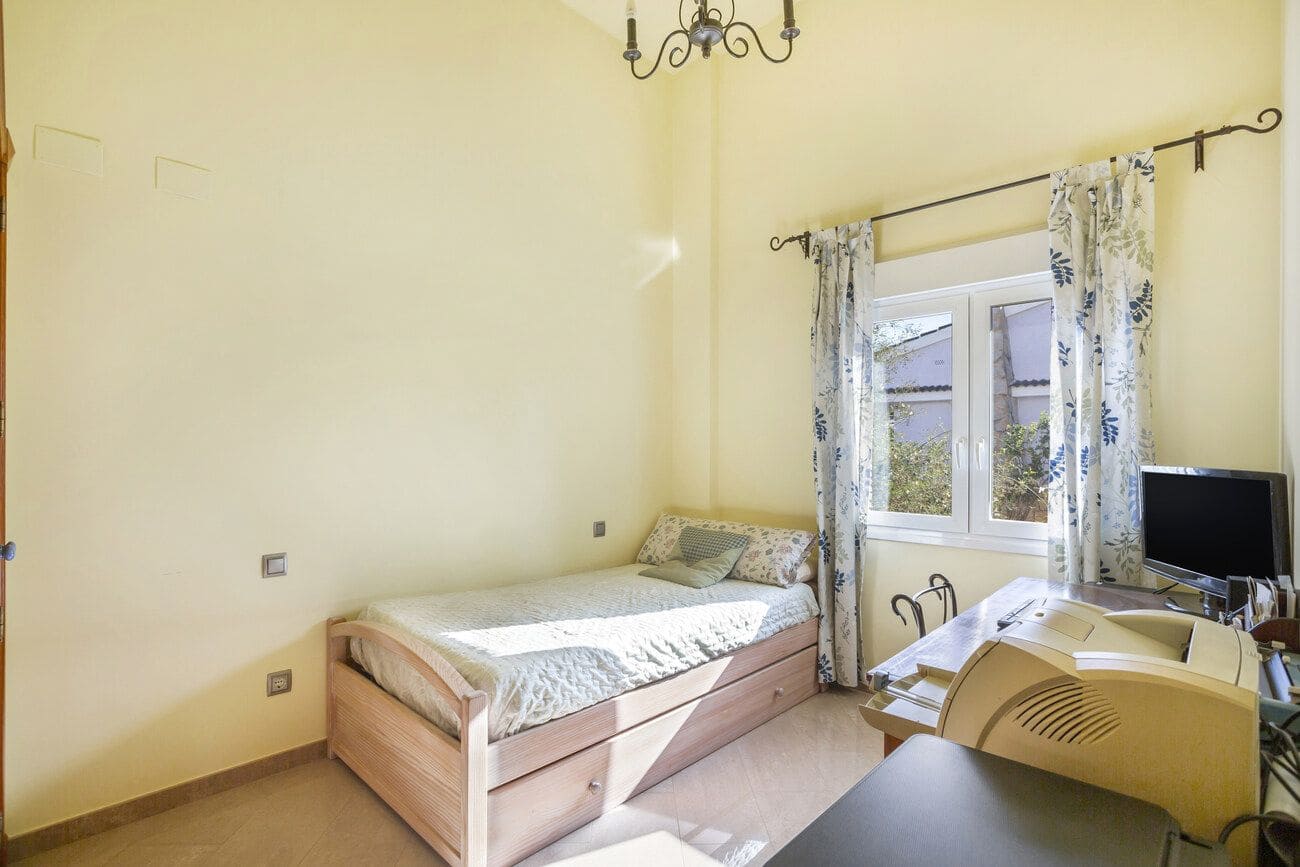 5 makuuhuone Huvila myytävänä paikassa Torrevieja mukana uima-altaan - 1 000 000 € (Ref: 10021091)