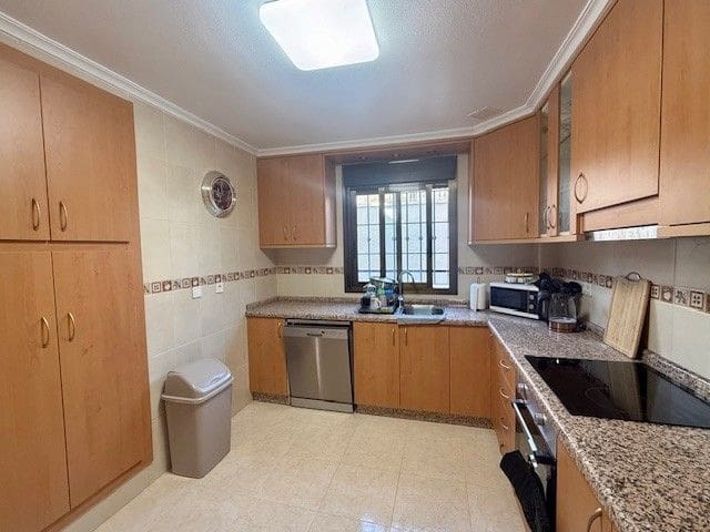 Chalet de 3 habitaciones en San Miguel de Salinas en venta con garaje - 210.000 € (Ref: 10022613)