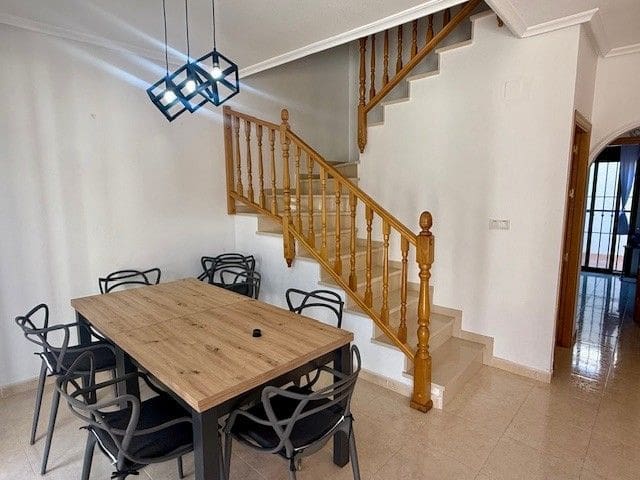 Chalet de 3 habitaciones en San Miguel de Salinas en venta con garaje - 210.000 € (Ref: 10022613)