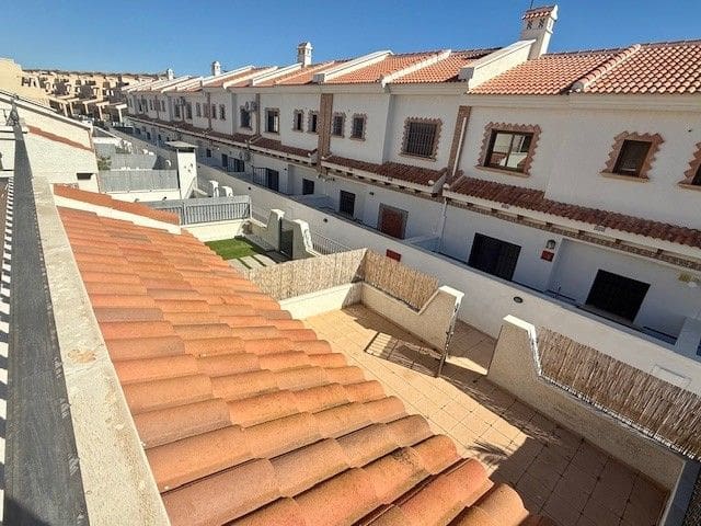 Chalet de 3 habitaciones en San Miguel de Salinas en venta con garaje - 210.000 € (Ref: 10022613)