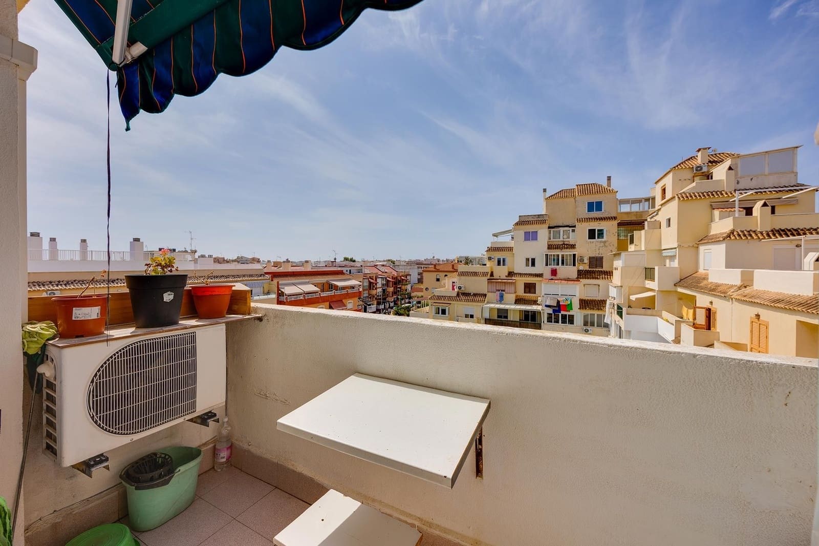 1 makuuhuone Huoneisto myytävänä paikassa Torrevieja mukana 
autotalli - 135 000 € (Ref: 10022614)
