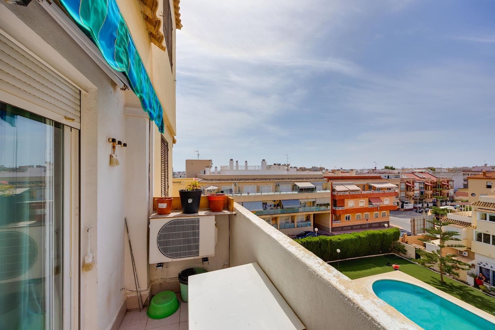 1 makuuhuone Huoneisto myytävänä paikassa Torrevieja mukana 
autotalli - 135 000 € (Ref: 10022614)