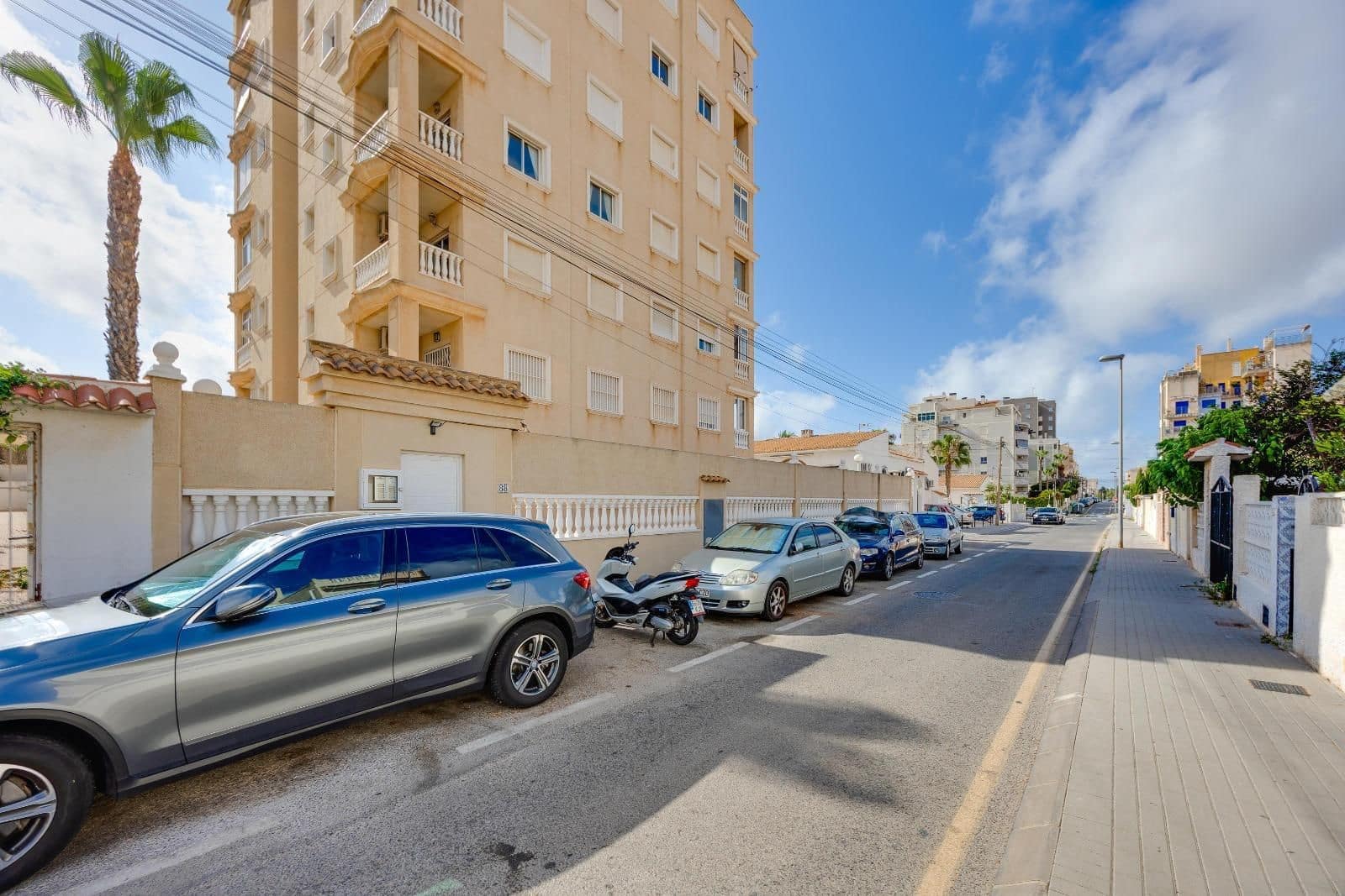 2 slaapkamer Appartement te koop in Torrevieja met zwembad - € 164.969 (Ref: 10024333)