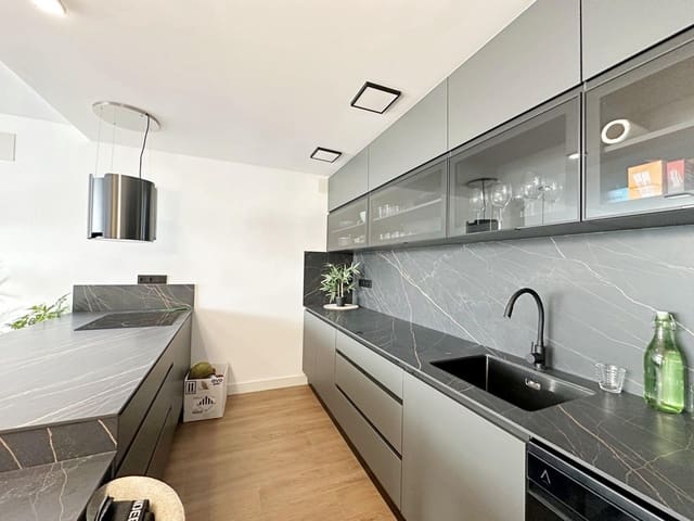 3 Zimmer Haus zu verkaufen in Torrevieja mit Pool - 539.000 € (Ref: 10024350)